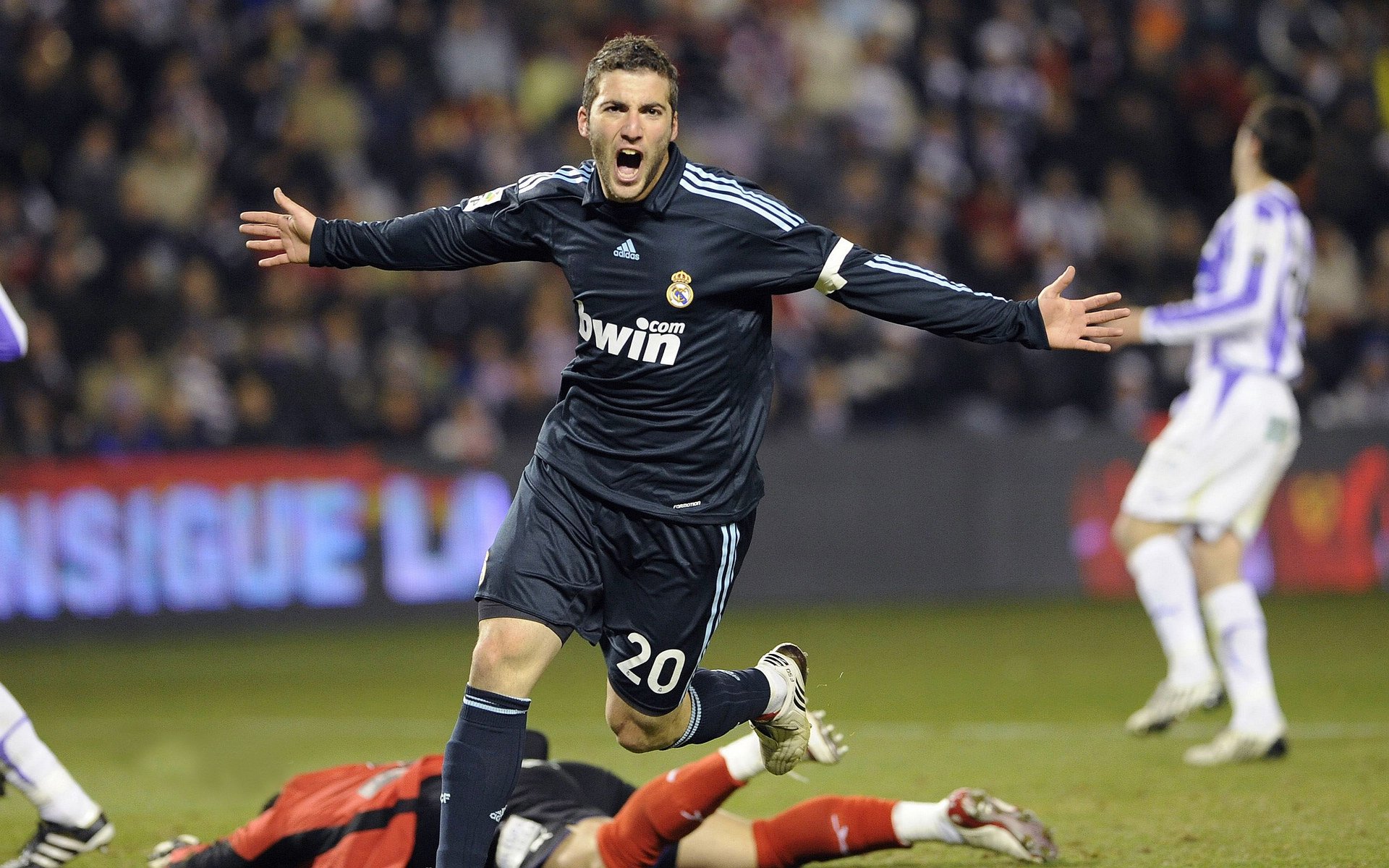 史上最大“黑马王朝”:逆袭夺冠的奇迹历程,黑马王子百科